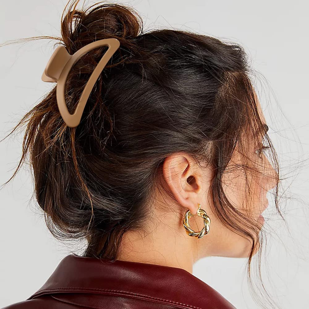 Canitor in hair half-up lifestyle demonstrating comfortable everyday styling