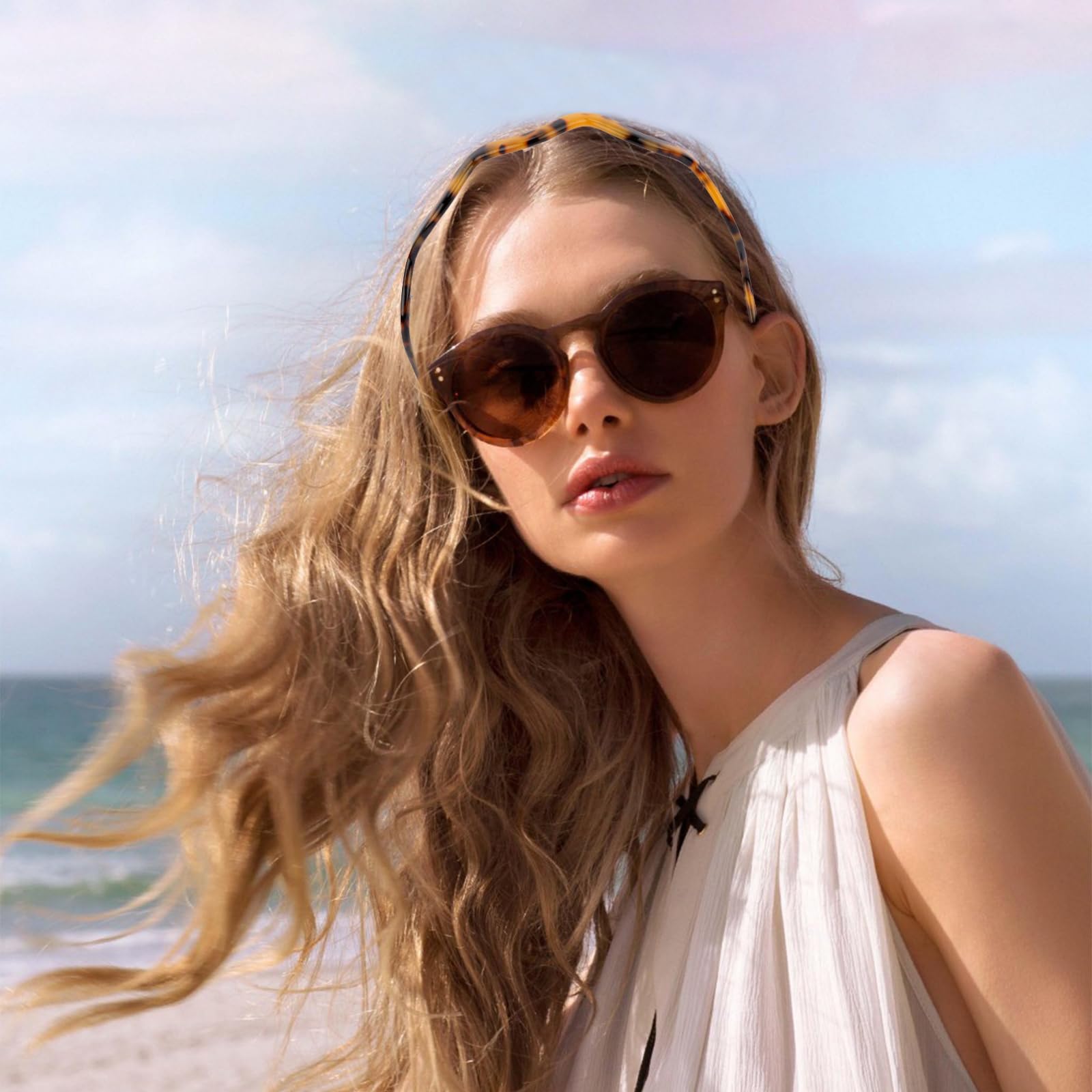 Side view of Canitor curved ends fitting around eyeglass arms to prevent pressure