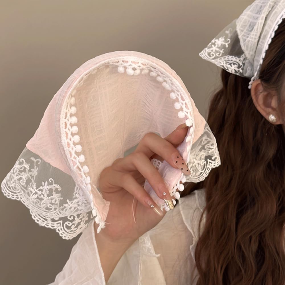 Capiant close-up of lace detail highlighting soft texture and gentle grip
