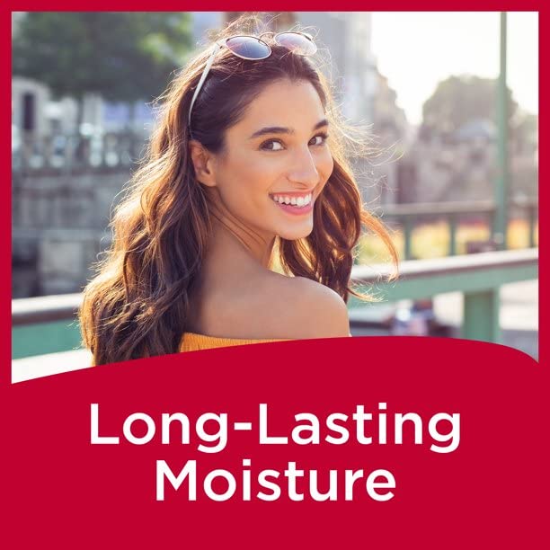 visual of cocoa butter ingredient emphasizing Carmex moisturizing properties