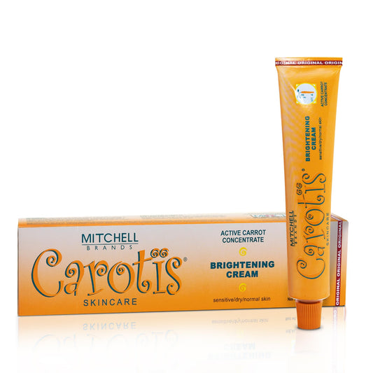 CAROTÏS cream texture close-up highlighting lightweight gel-cream absorption