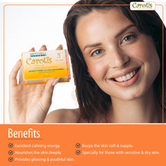 CAROTÏS lathered soap in hand demonstrating rich foam and gentle cleanse
