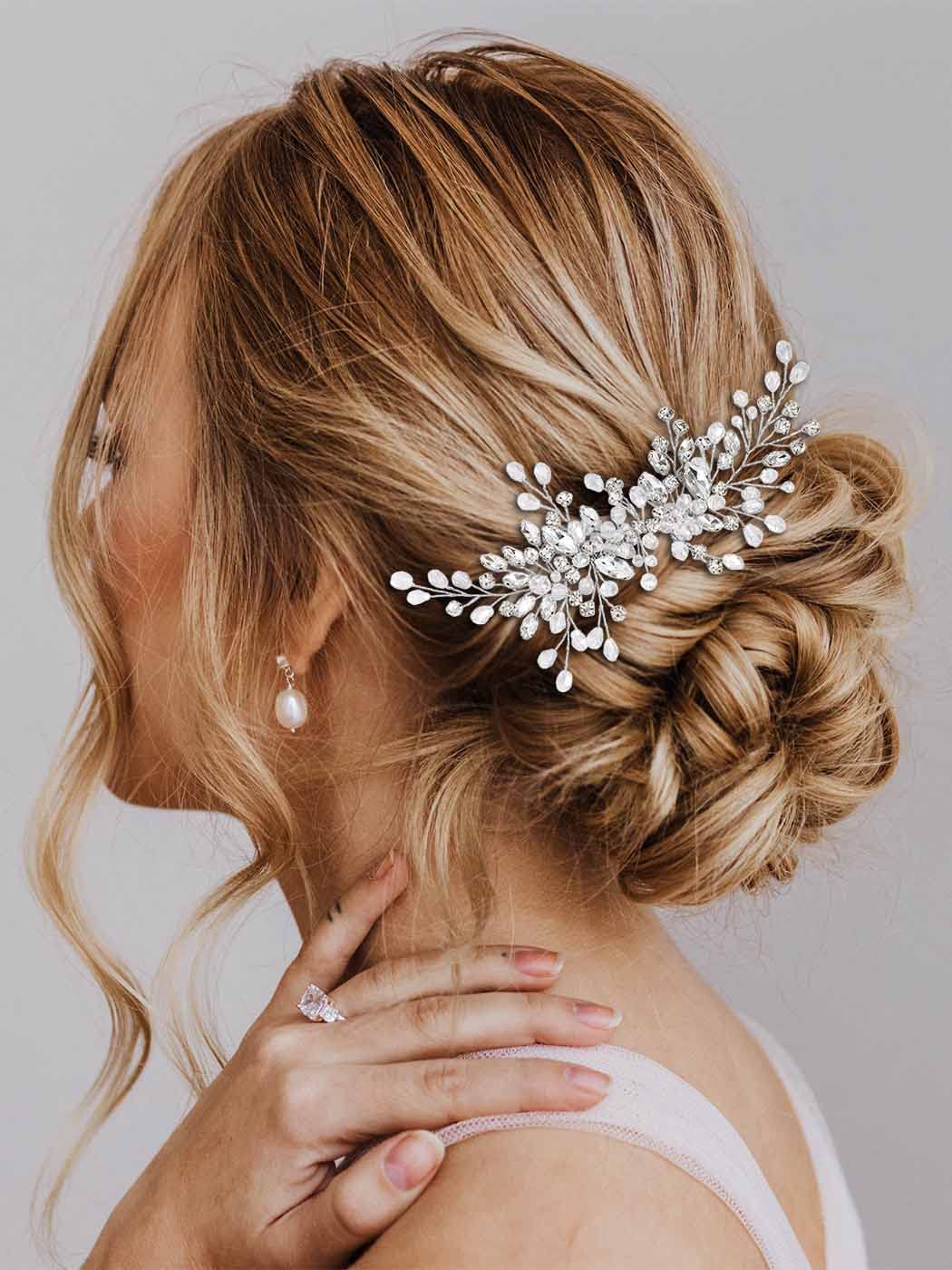 Catery comb in bridal setting with veil and bouquet showing styling use benefit: photo-ready accessory