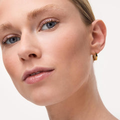 Catrice applied on model cheekbones showing natural sculpting effect