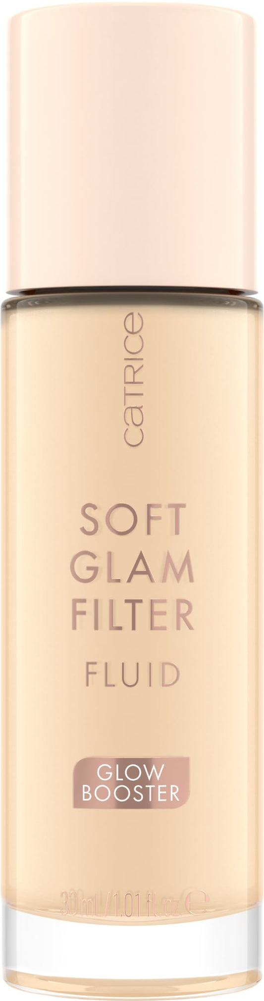 Catrice doe-foot applicator close-up for precise, effortless glow application