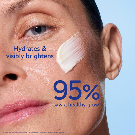 Close-up of Caudalie Vinoperfect cream texture highlighting smooth finish and glow