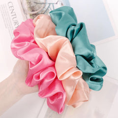 CEELGON label and mixed color assortment highlighting durable stretch and style
