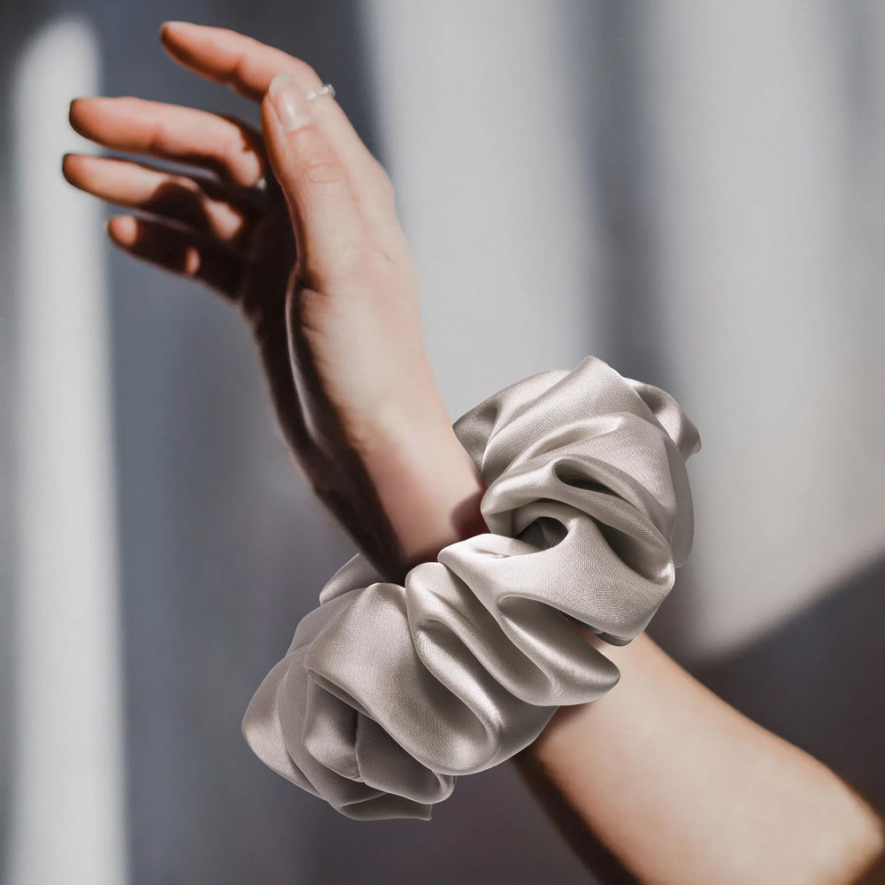 CEELGON stretched elastic core detail, strong hold without pulling hair