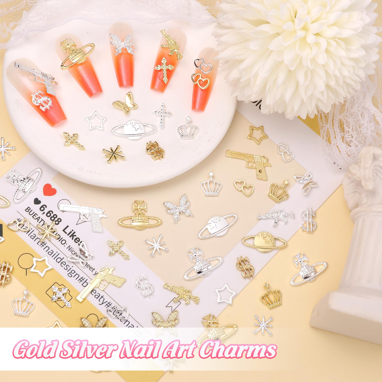 CESUSME charms applied on nails demonstrating stylish Y2K manicure look