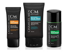 CHAMUEL MEN gel on hand illustrating lightweight spreadability and absorption