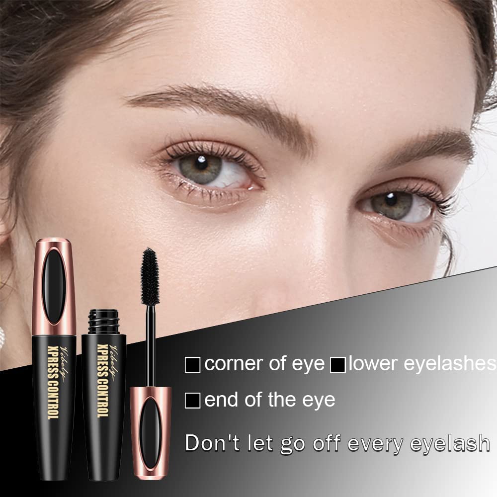 Charm Kiss application on model eye demonstrating easy sweeping for dramatic lashes benefit