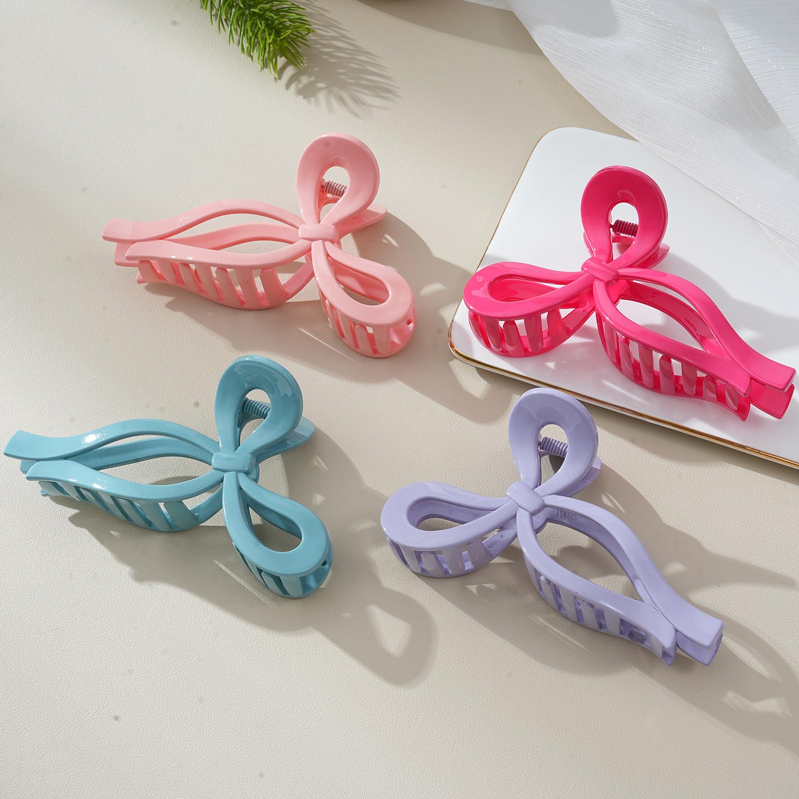 CHLINS clip in mirror setting for quick styling and neat results