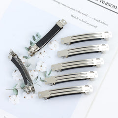 Cinaci in-hair half-up style lifestyle image showing how the clip secures medium hair stylishly
