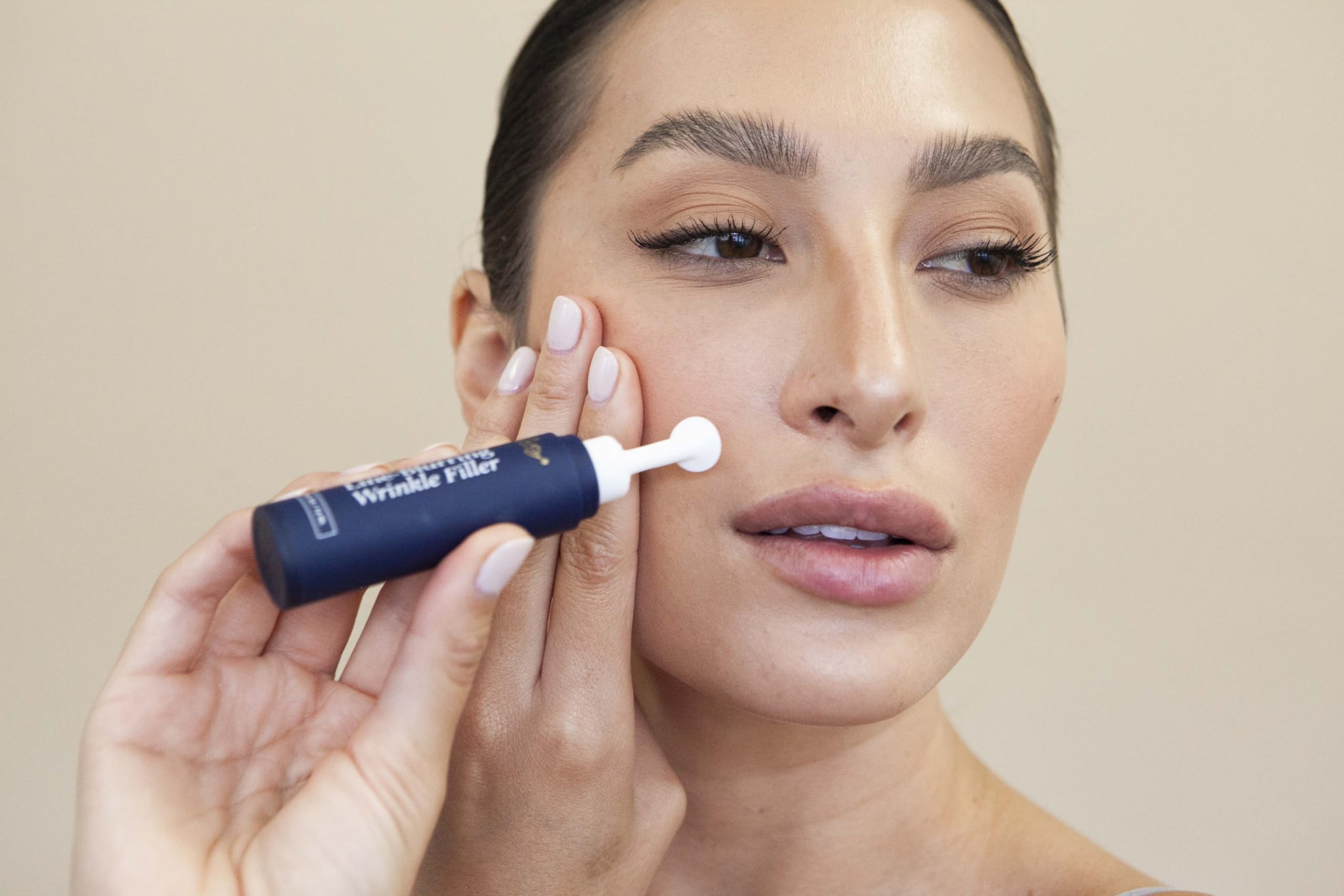 City Beauty smoothing lip lines for a refined, plump-looking finish