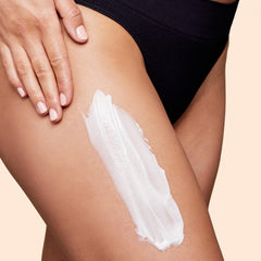 Clarins application on belly showing gentle massage for comfort