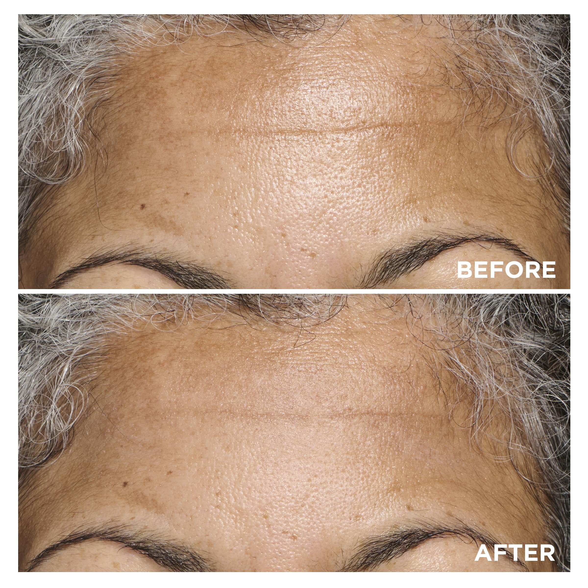 Clarins application on fingers demonstrating effortless blending benefit