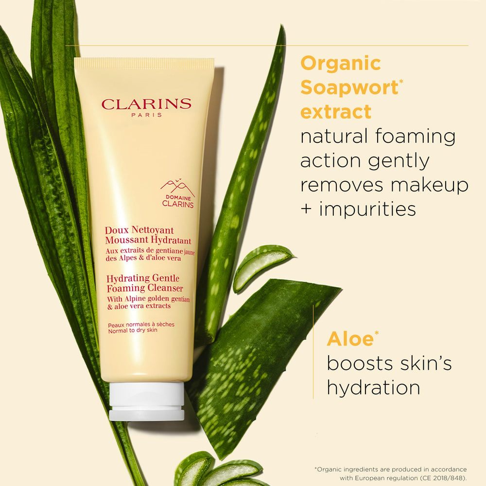 Clarins aloe leaf and gel highlighting natural extract for skin hydration