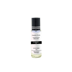 Clashoky fragrance oil roller close-up showing metal applicator for precise application
