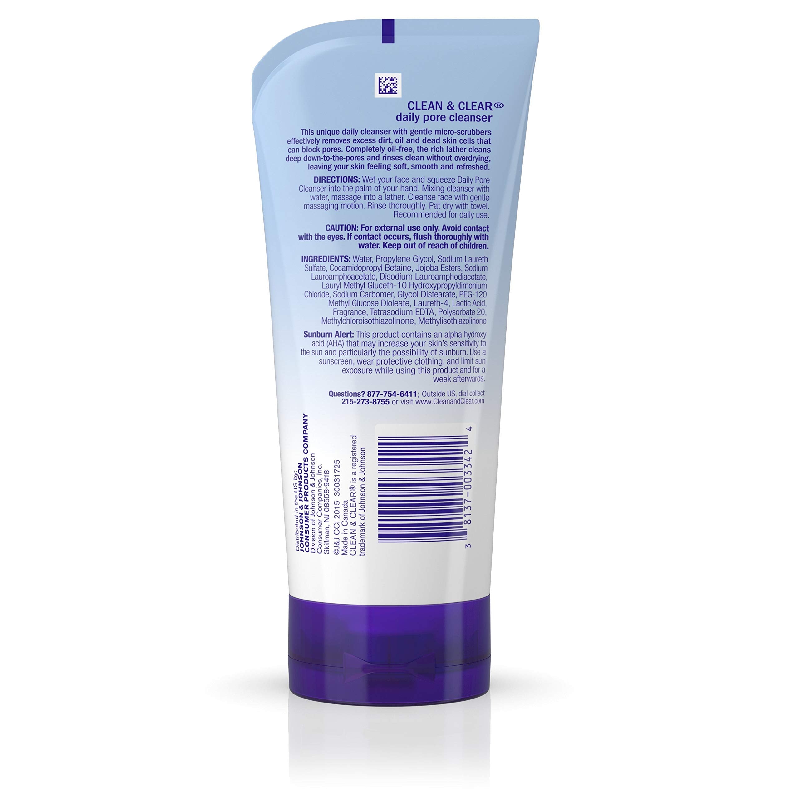 Clean & Clear close-up of smooth microscrubbers gently exfoliating skin