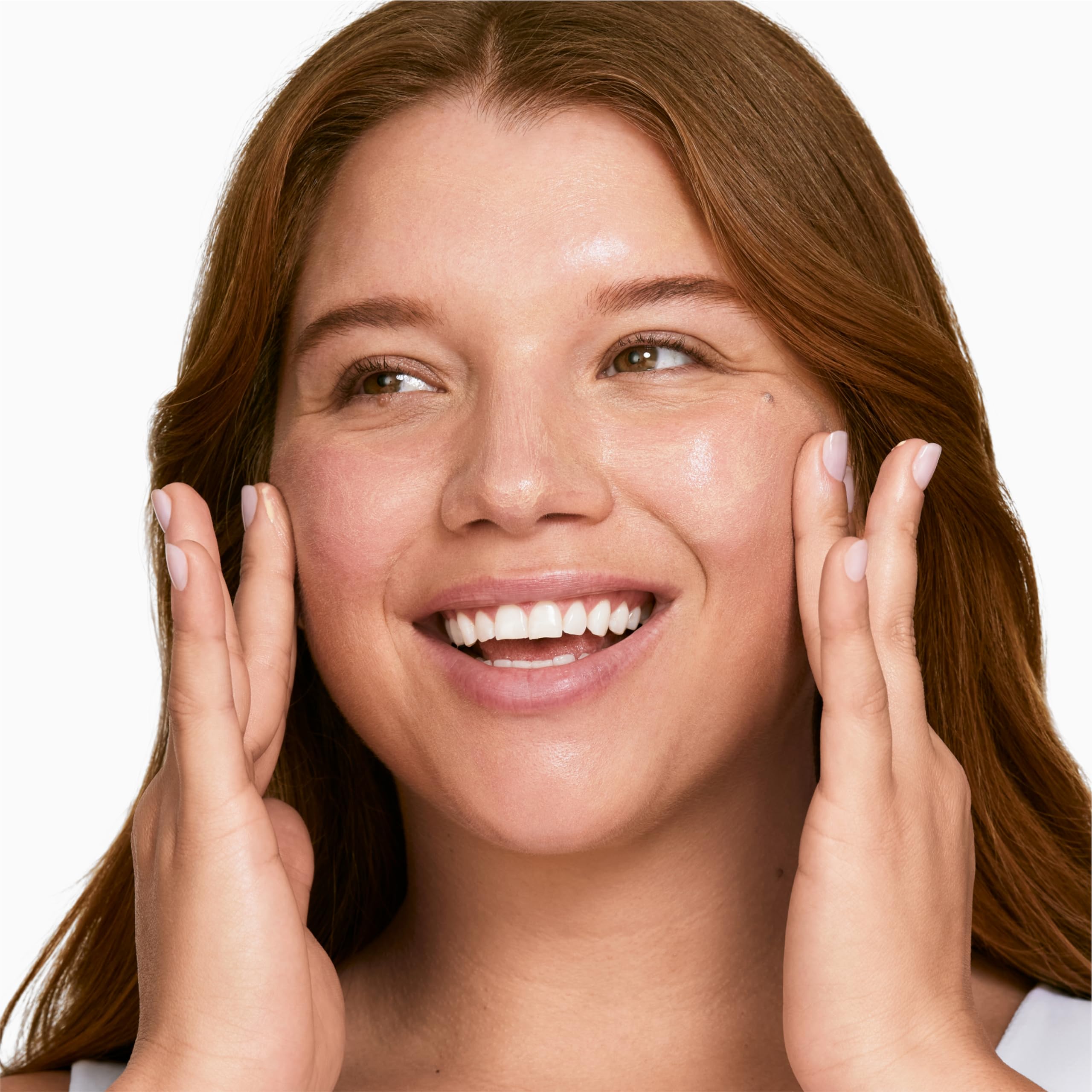 Clinique City Block worn under makeup demonstrating priming and even tone