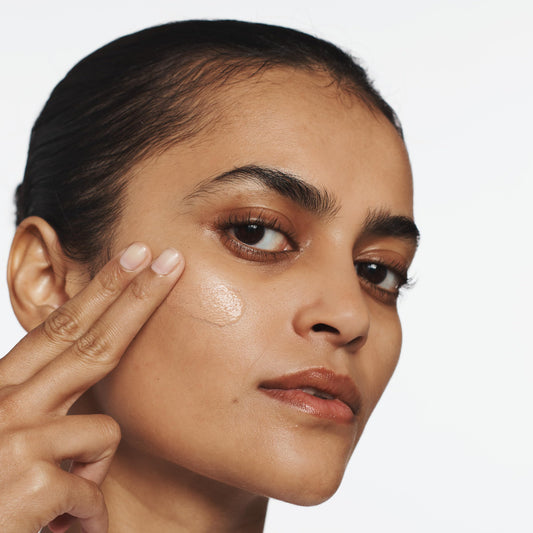 Clinique texture closeup showing silky, blendable formula for smooth coverage