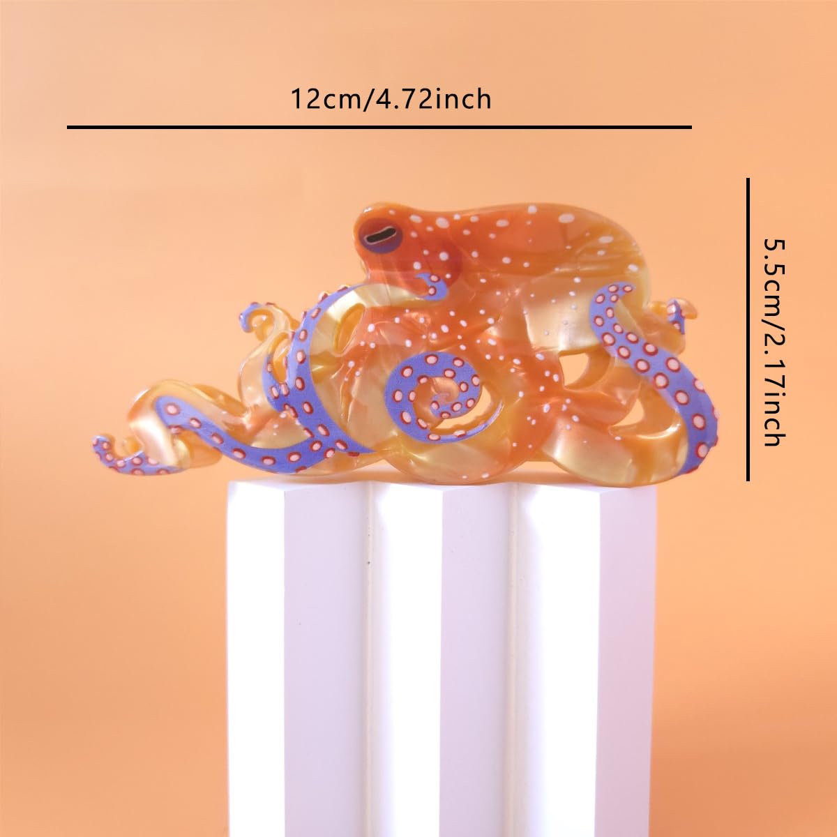 Clip Sugar acetate texture close-up displays sturdy, glossy material benefit