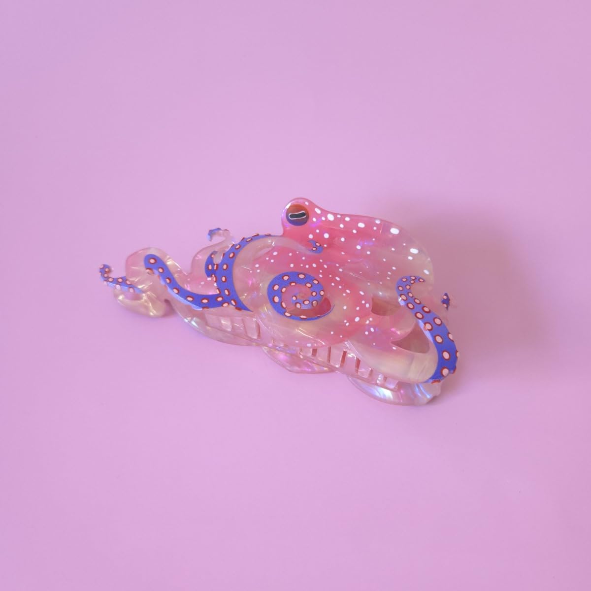 Clip Sugar worn by model in half-up hairstyle showcasing secure hold and fashion