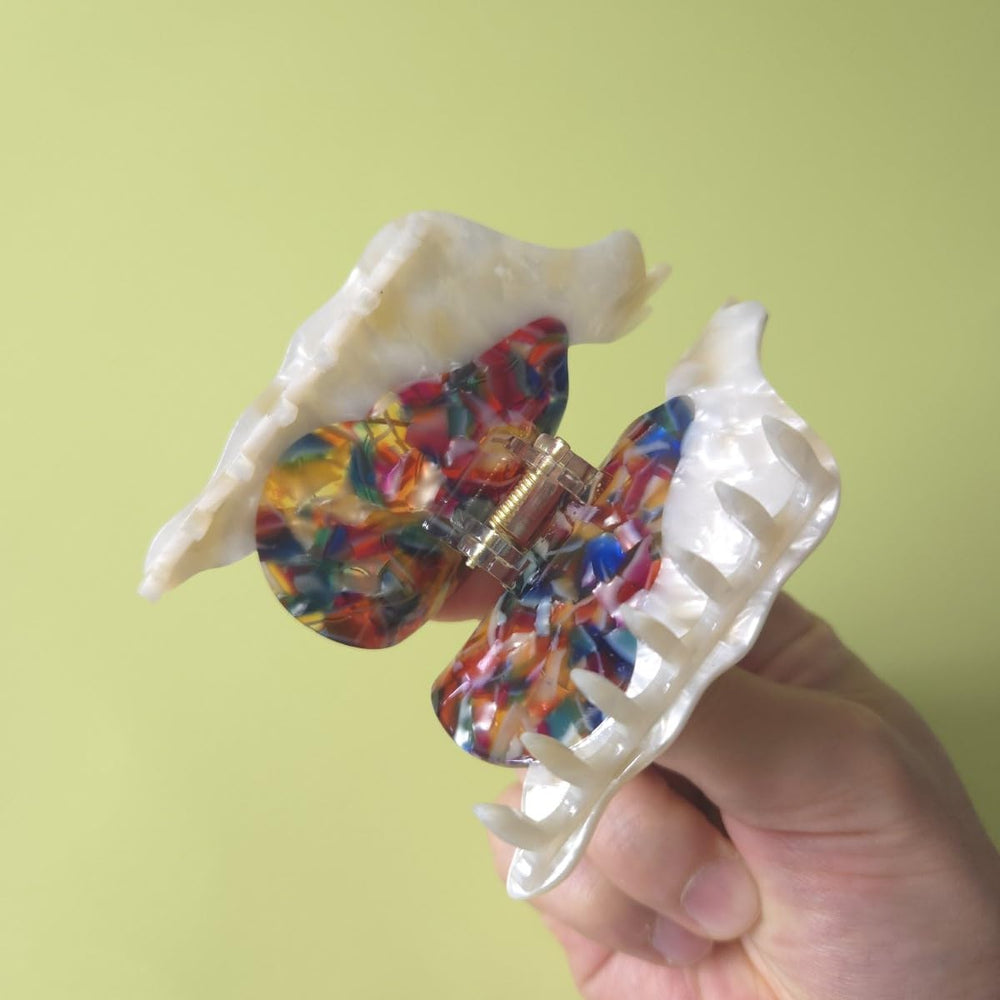 Clip Sugar closeup of teeth and spring showing non-slip grip benefit