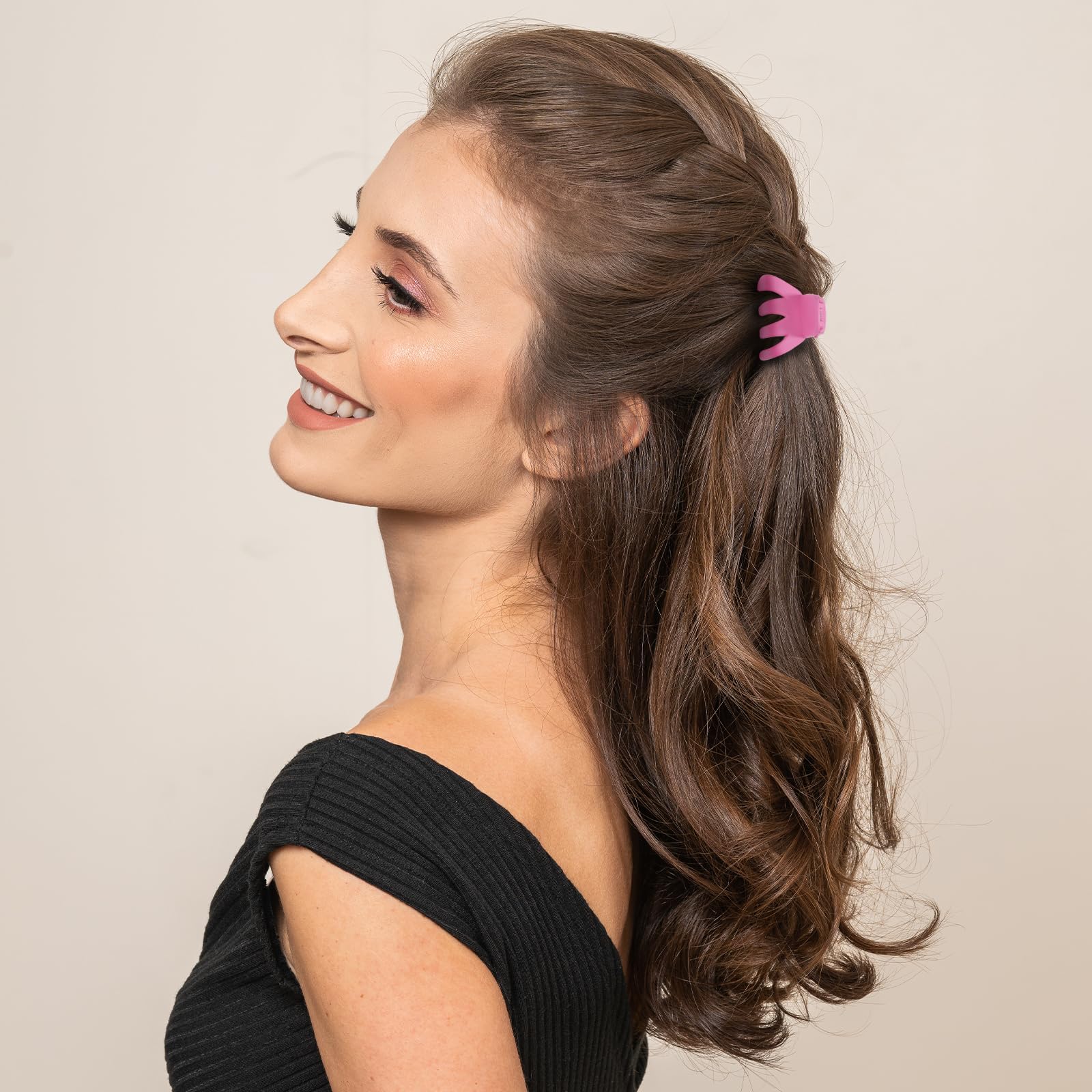 Cobahom used in a topknot giving a tidy, lightweight hold
