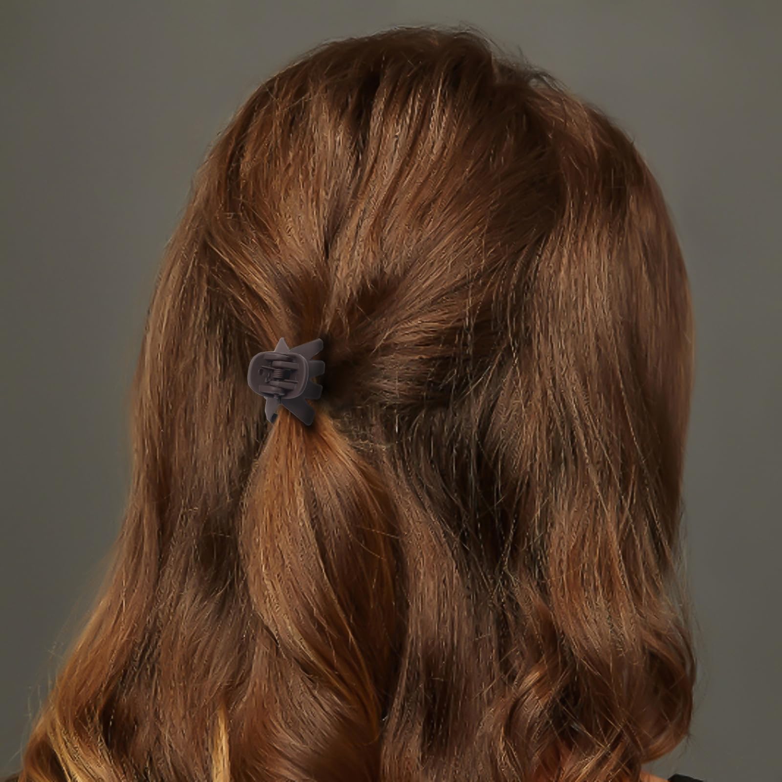 Cobahom clips used to section hair during styling for tidy results