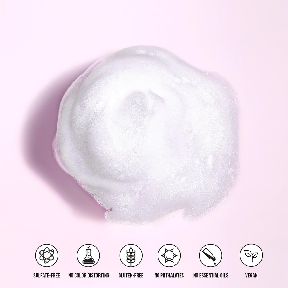 COLOR WOW label close-up highlighting alcohol-free formula and gentleness