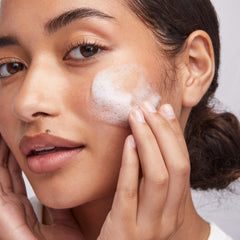 Colorescience pump detail highlighting easy dispensing and mess‑free use