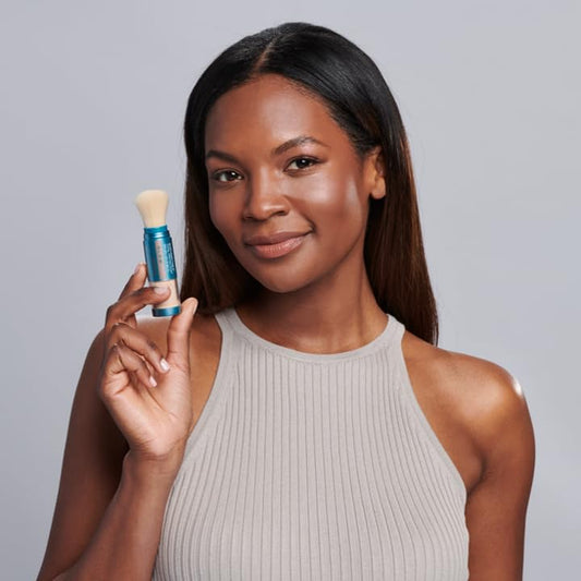 Colorescience brush head close-up revealing fine bristles and smooth texture