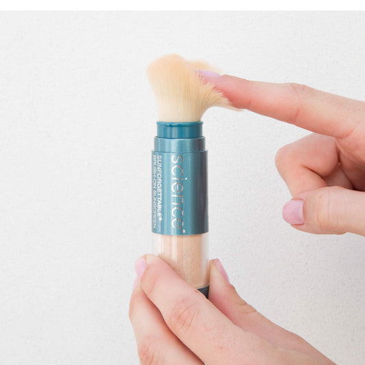 Colorescience brush head close-up texture showing easy powder release benefit