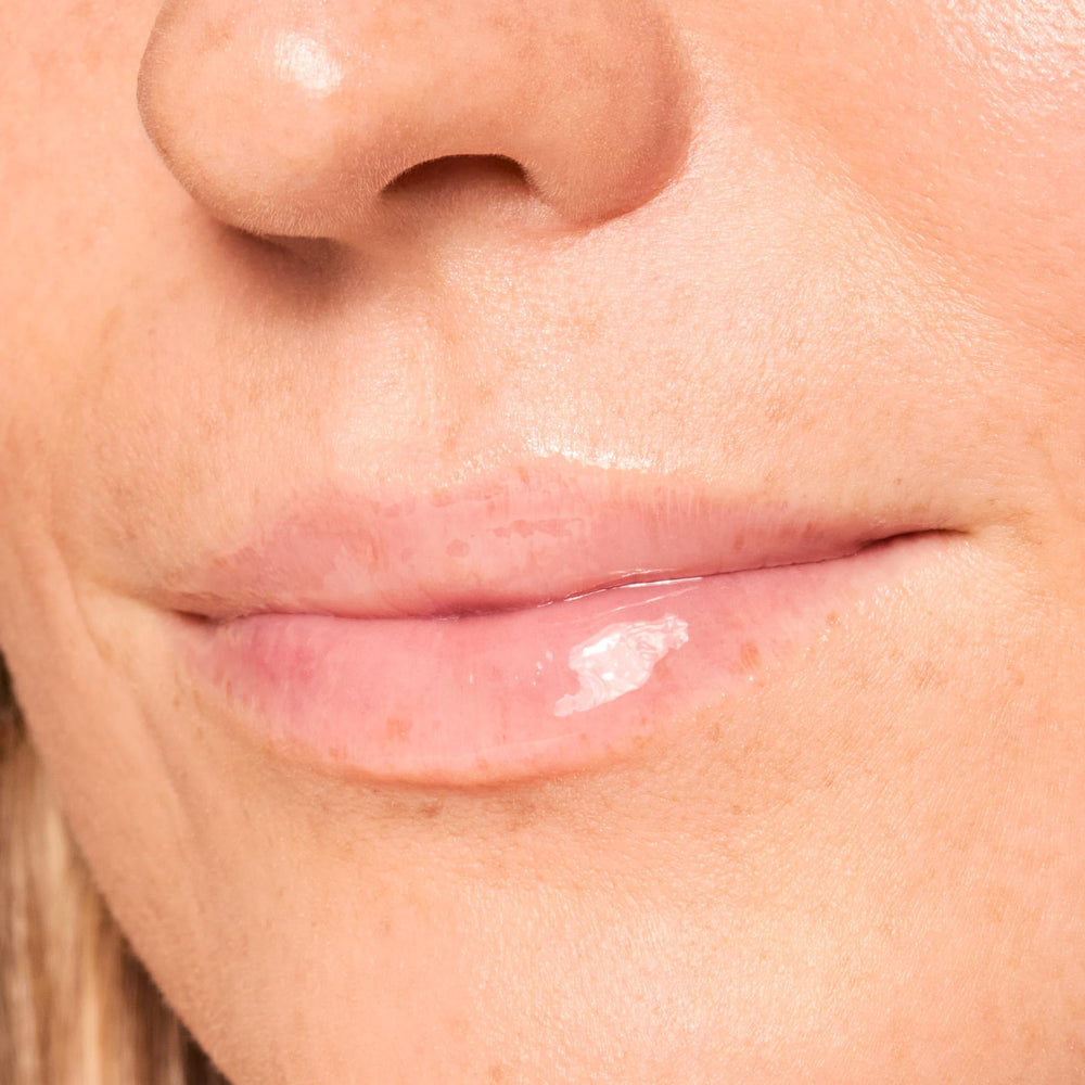 ColourPop before and after lips displaying hydrated, plumper-looking results after use