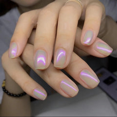 COSMOO close-up shimmer highlighting iridescent pink-white sparkle