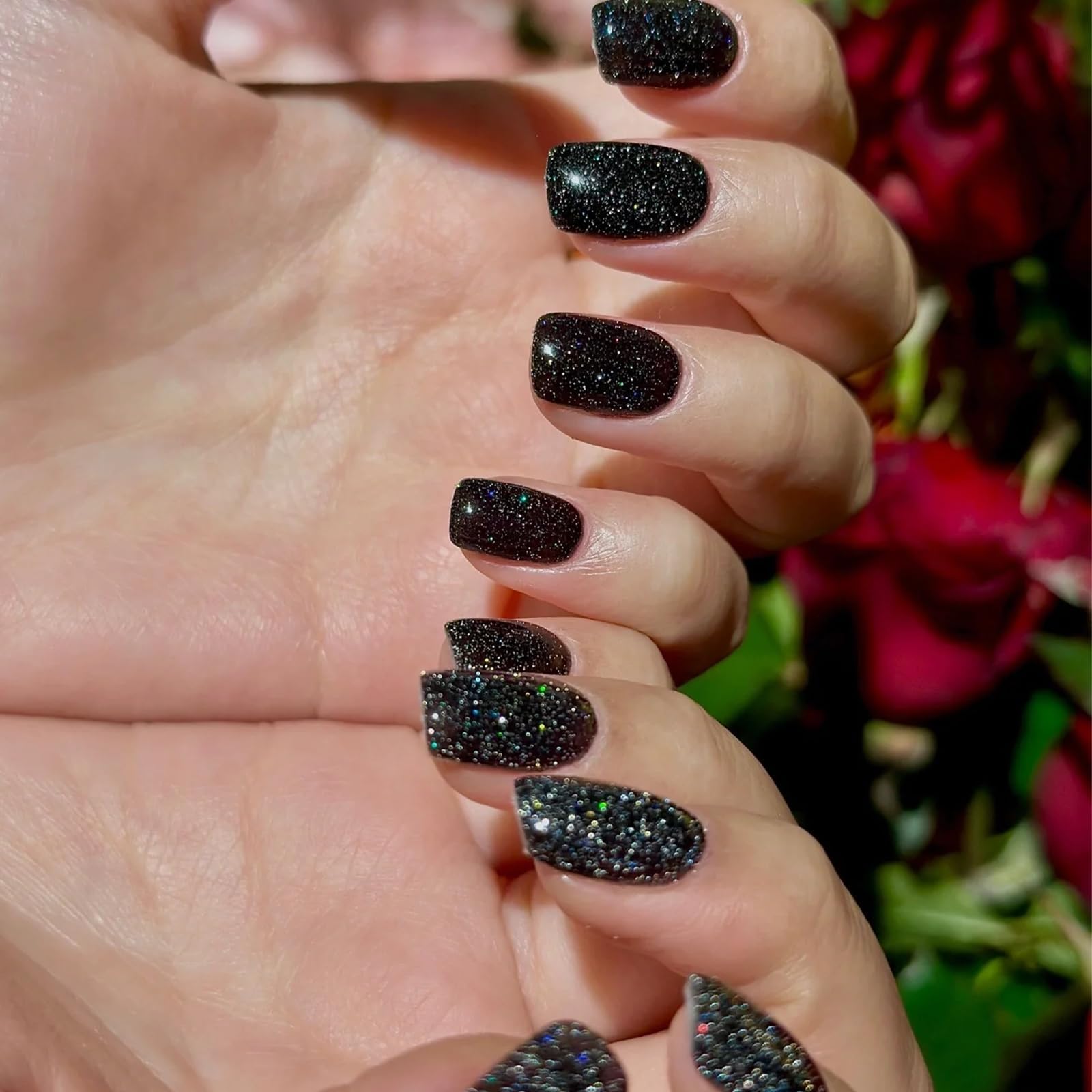 COSMOO lifestyle hand shot wearing glitter polish for chic look