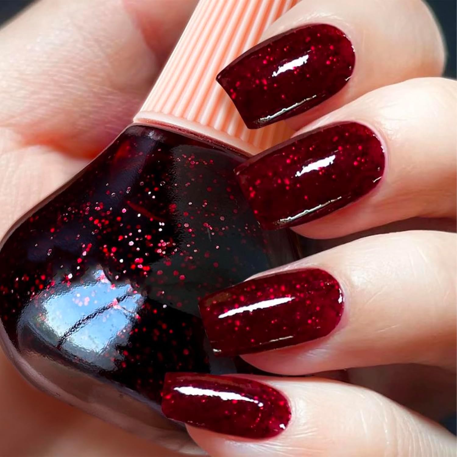 COSMOO lifestyle evening look nails showcasing glamorous long-lasting shine
