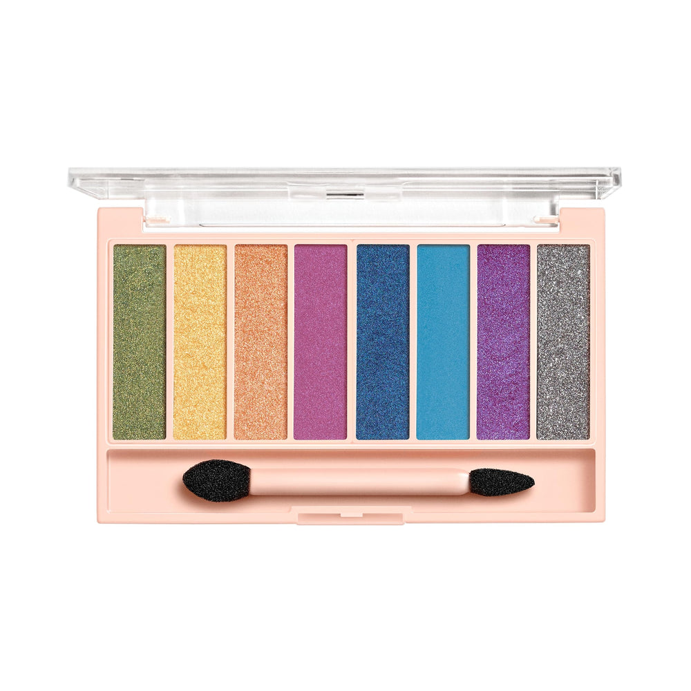 COVERGIRL 835 Dazed close-up of pans showing matte and shimmer texture and true color payoff