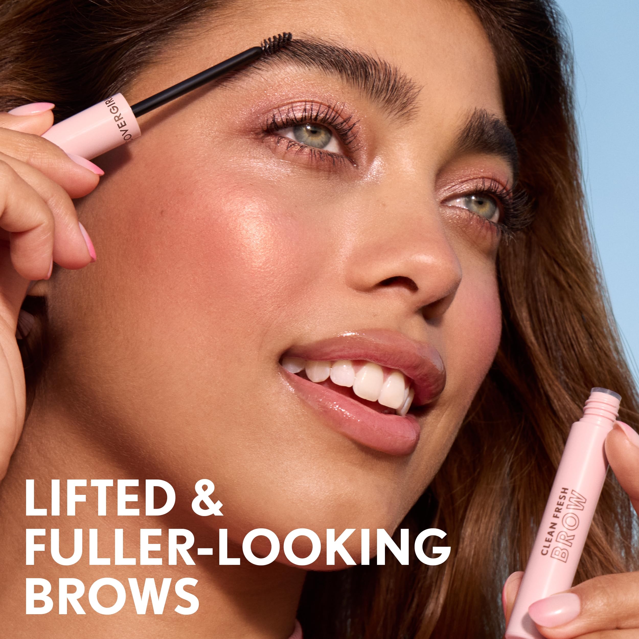 COVERGIRL compact tube in a handbag illustrating travel-friendly benefit