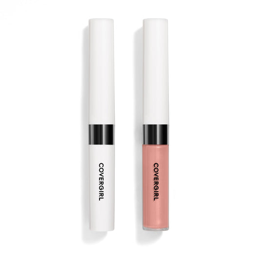 COVERGIRL Outlast texture swipe showing pigment payoff benefit: smooth even coverage