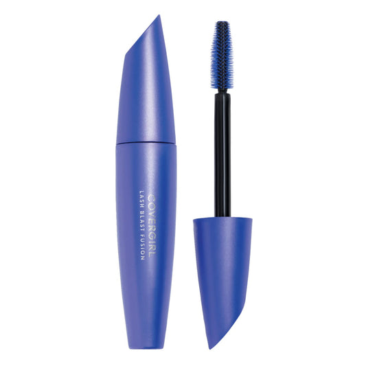 Covergirl oversized brush close-up coats lashes evenly
