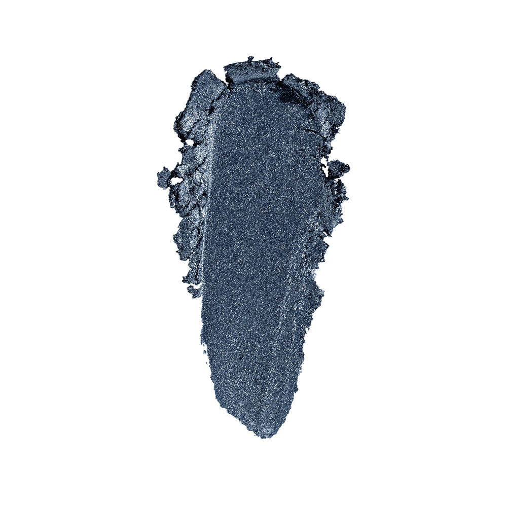 CoverGirl close-up of round tip gliding smoothly for easy application