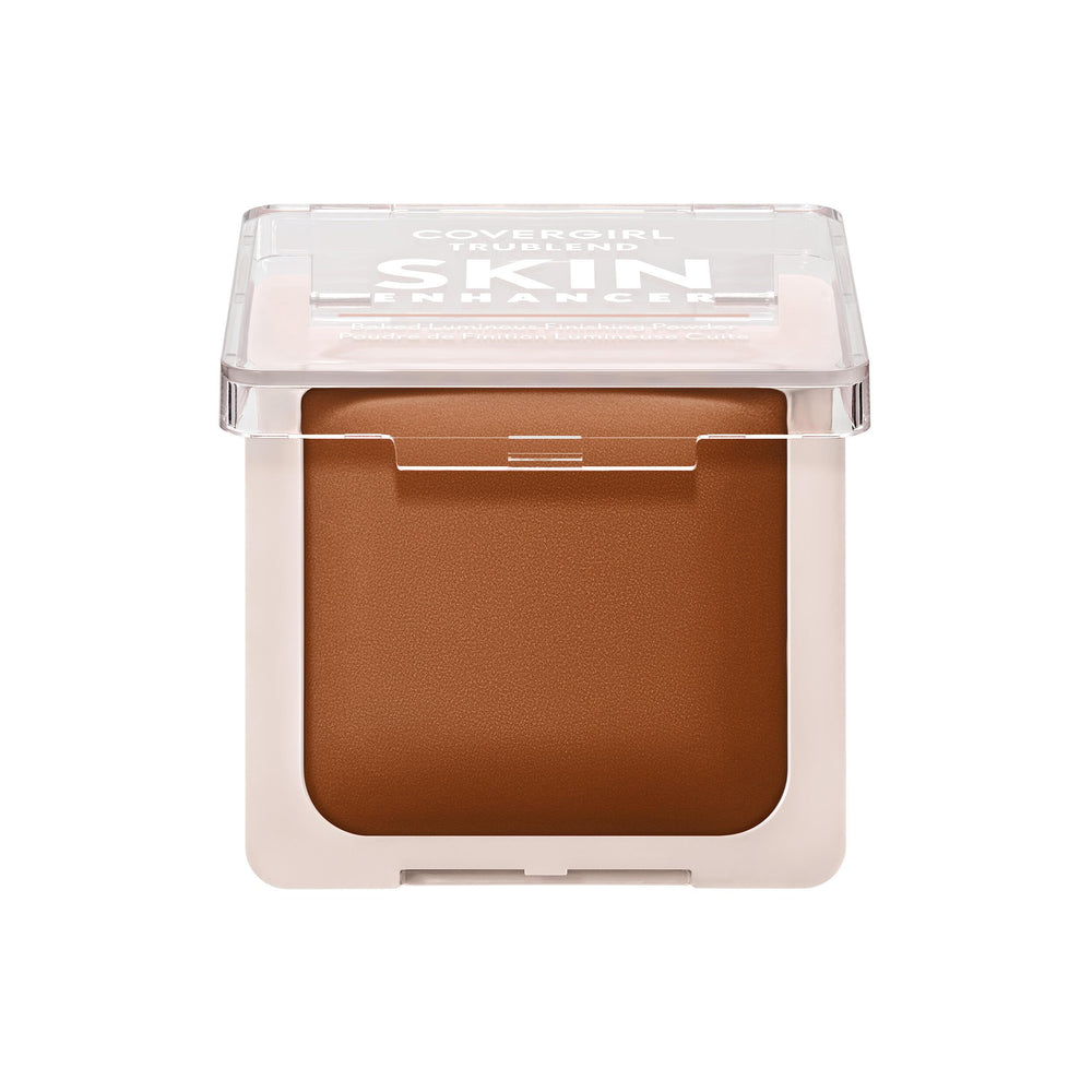 COVERGIRL open compact exposing baked powder pan with smooth finish to demonstrate texture