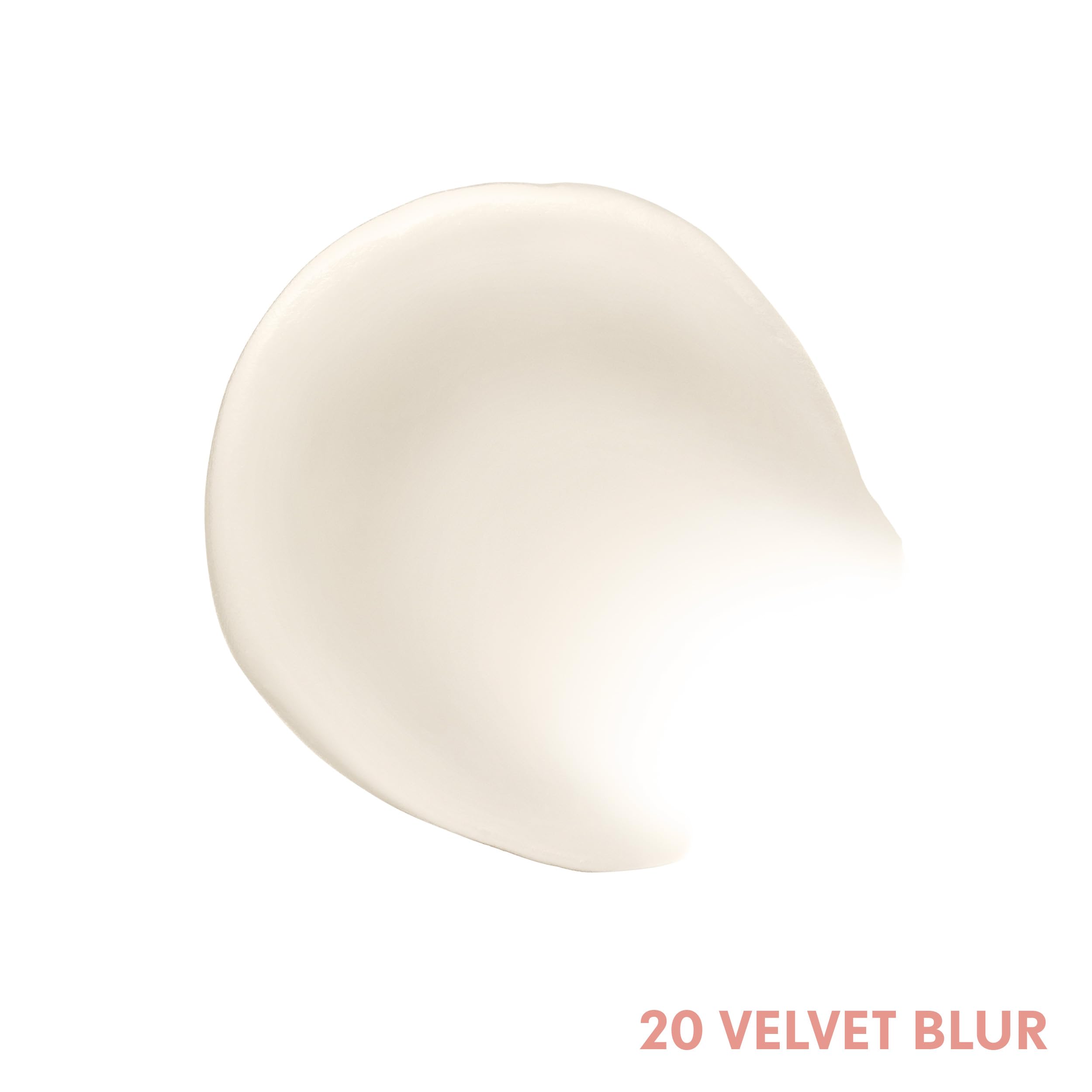 COVERGIRL TruBlend close-up texture revealing velvety finish for smoother makeup