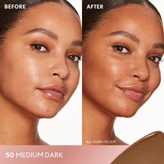 COVERGIRL wand applicator close-up for precise sculpting and control