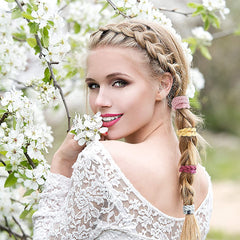 Cozeasy securing thick curly ponytail for all-day hold