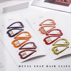 Cptots detailed shot of metal snap mechanism showing secure grip