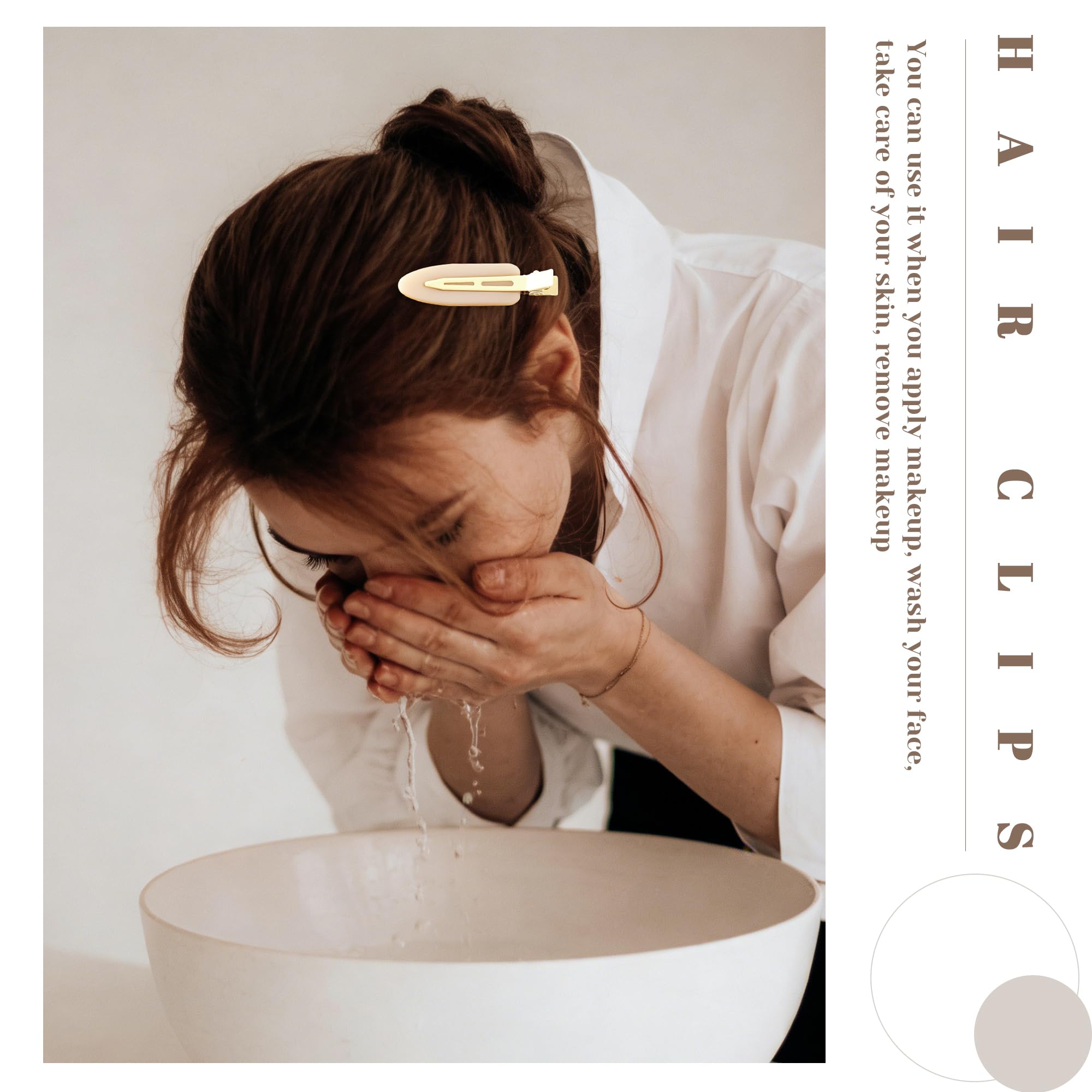 Cptots clip held in hand showing size and user-friendly scale advantage