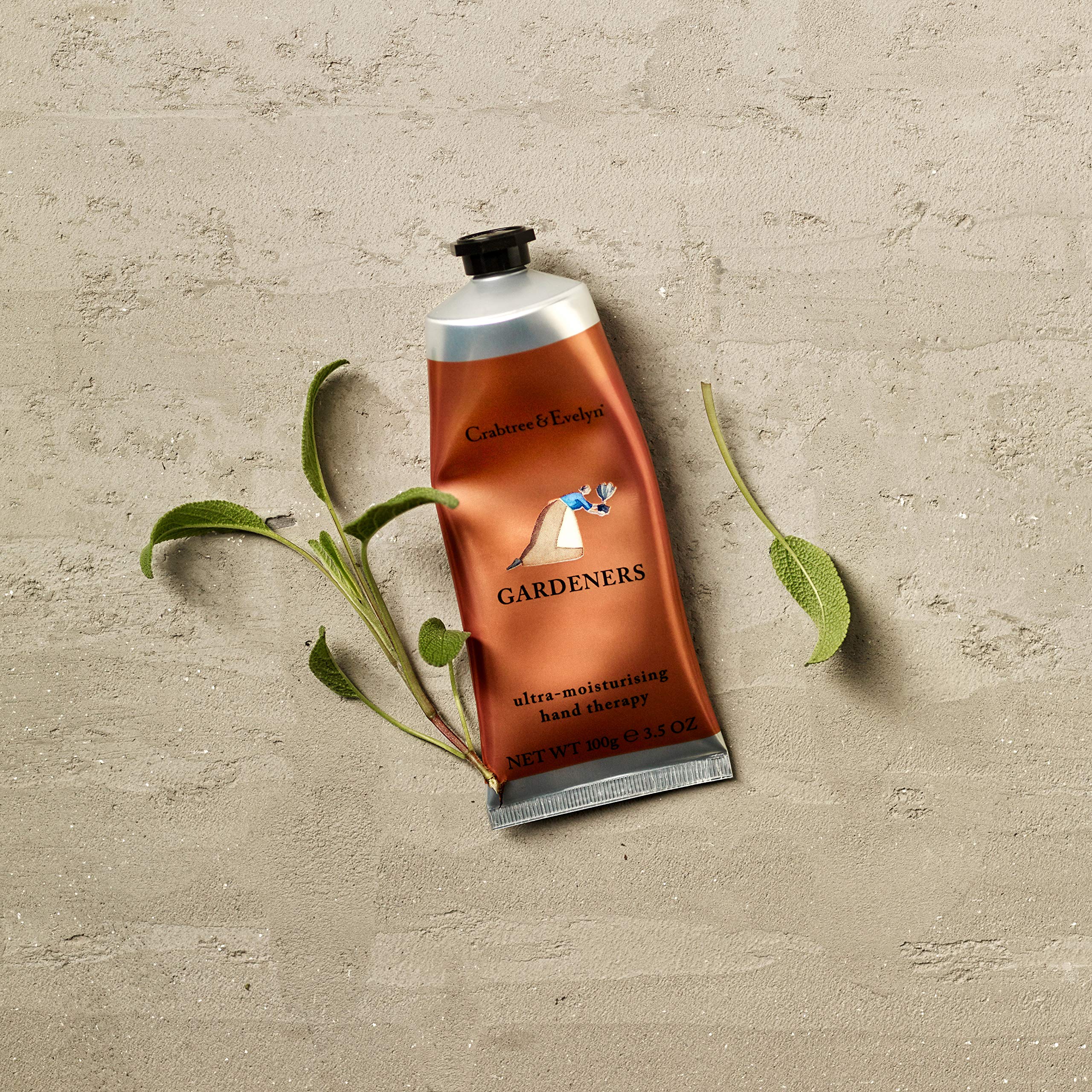 Crabtree & Evelyn texture close-up revealing rich cream for deep hydration